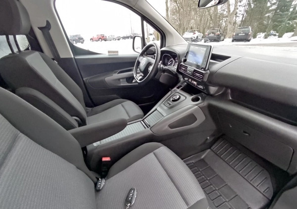 Toyota Proace City Verso cena 94900 przebieg: 90799, rok produkcji 2020 z Iłża małe 301